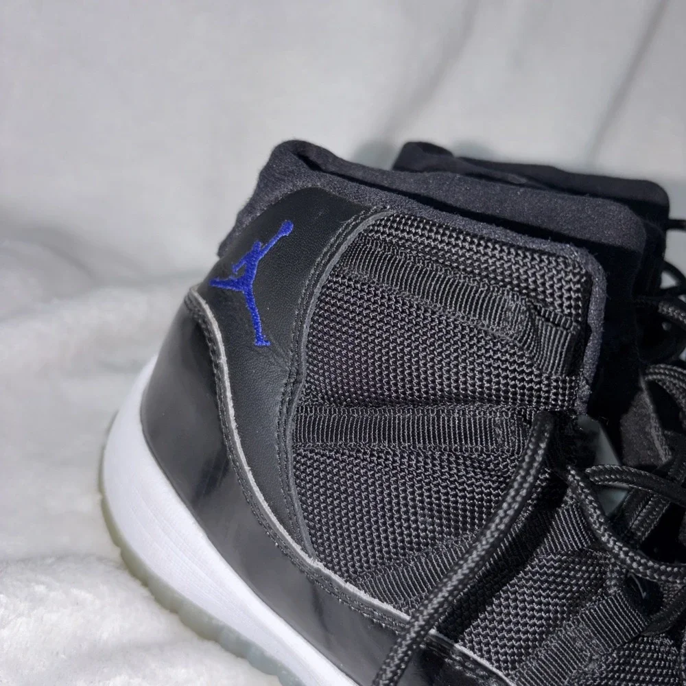 Jordan owned see xi